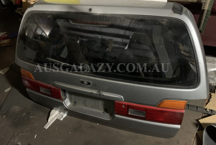 Nissan Stagea C34 Tail Gate